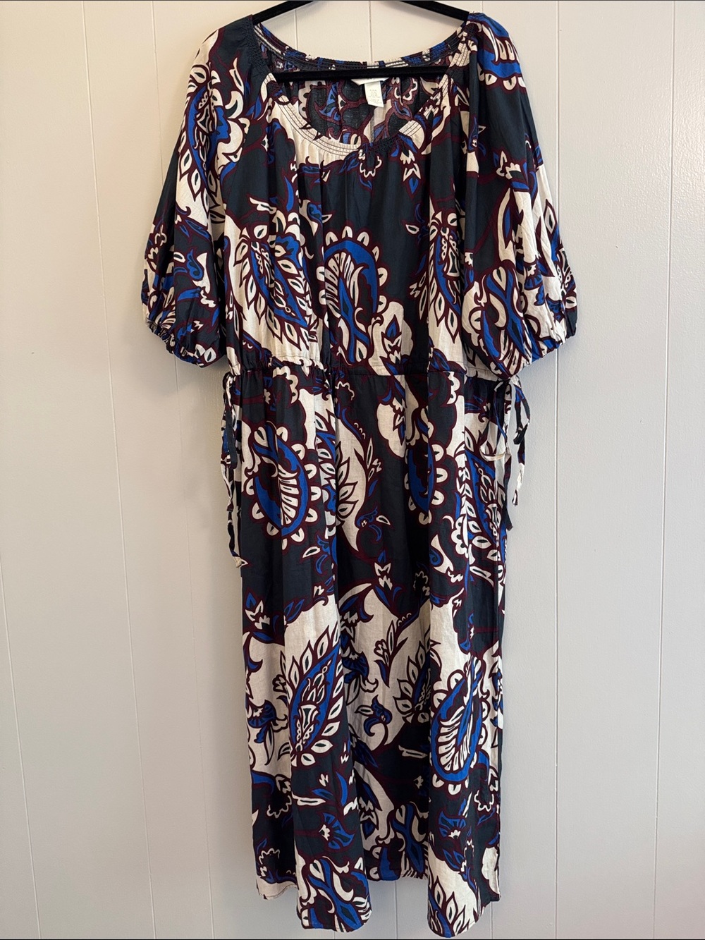 Women’s H&M navy blue floral maxi dress with adjustable waist size XL boho